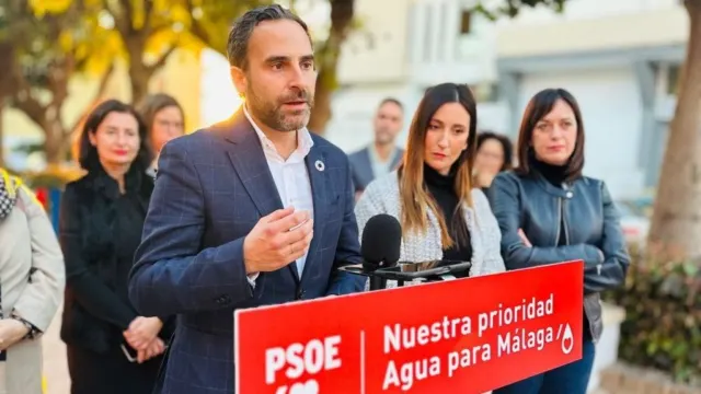 Dani Pérez pide a Moreno Bonilla que deje de hacer el ridículo con el agua y se ponga las pilas con la desaladora de la Axarquía