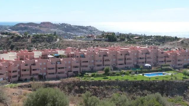 Los ladrones se ceban con Rincón: Más robos a pisos con amenazas a vecinos y pelea con la Policía