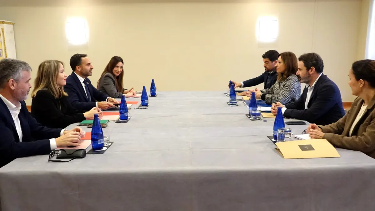 El PSOE pide a la Junta que acuerde ya con el Ayuntamiento de Vélez ubicación para la desaladora de la Axarquía que sufragará el Gobierno con 100 millones de euros
