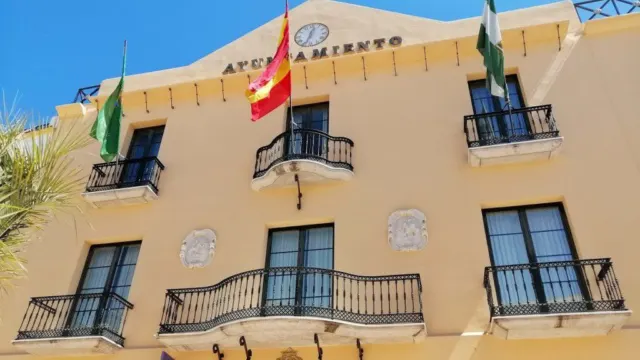 Familias de Vélez-Málaga, al borde de la ruina debido al impago del Ayuntamiento