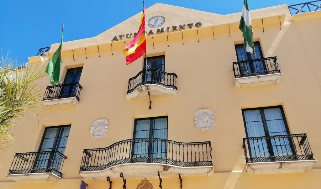 Familias de Vélez-Málaga, al borde de la ruina debido al impago del Ayuntamiento