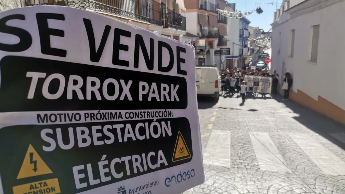 El Ayuntamiento de Torrox desoye la inquietud vecinal que genera la subestación de Endesa