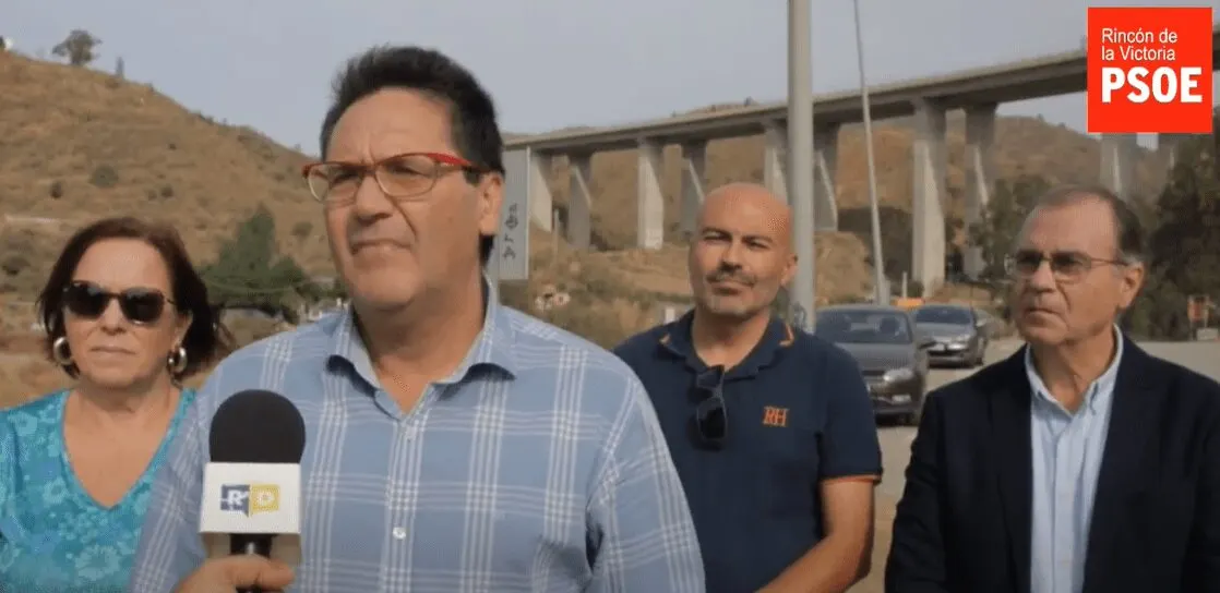 El PSOE propone al pleno el acerado en zona de Arroyo Totalán en la MA-3202 en la Cala del Moral