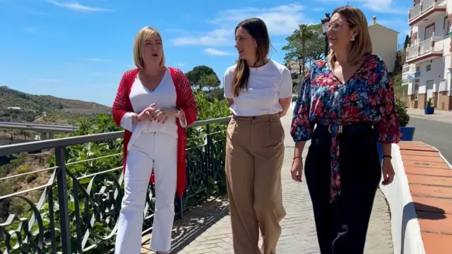 El PSOE de Torrox vuelve a llevar al pleno la eliminación de la tasa para el pintado de fachadas de las casas