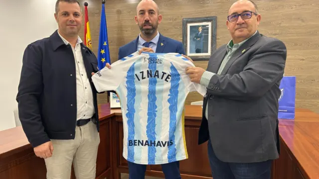 El Málaga CF llega a Iznate para fomentar el deporte base