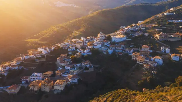 Moclinejo Pueblo Blanco