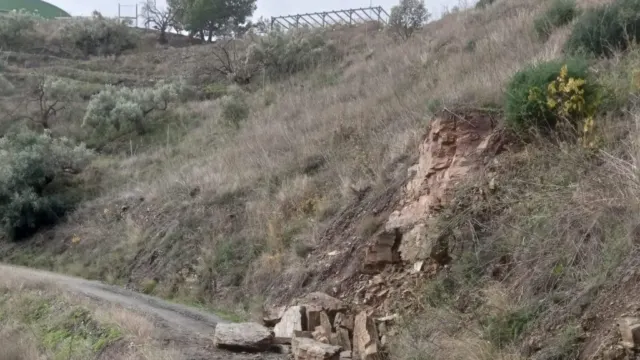 Mari Nieves Ramírez llama a la unidad y a la reflexión en Torrox tras las últimas lluvias, priorizando la recuperación sobre celebraciones