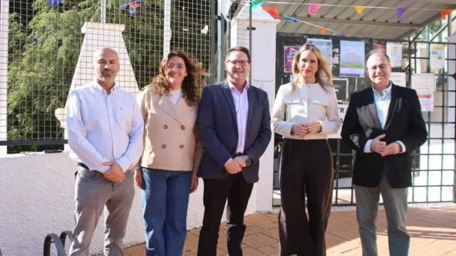El PSOE de Rincón de la Victoria denuncia el incumplimiento de las infraestructuras educativas prometidas por el PP y exige su ejecución inmediata