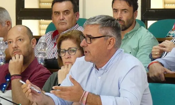 El PSOE consigue el respaldo de la Mancomunidad para convertir en paisajísticas las carreteras con vistas a los viñedos