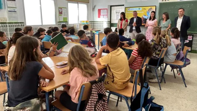 Turismo Costa del Sol y Mancomunidad organizan una campaña de concienciación turística entre los escolares de Frigiliana y Nerja