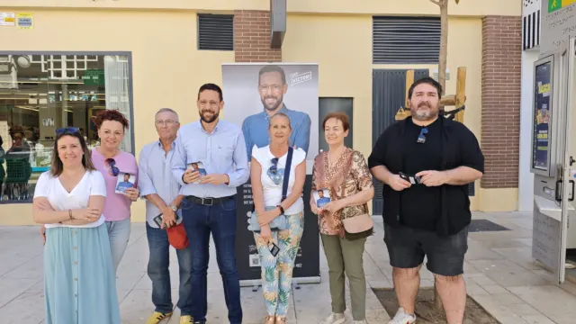 ¡¡Vamos Víctor!!, original grito de guerra del PSOE de Vélez-Málaga
