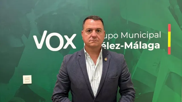 Javier Herreros, Vox Vélez