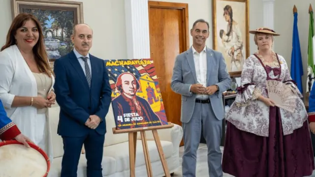Benalmádena acoge el desfile del Día de la Independencia de EE. UU. en homenaje a Bernardo de Gálvez