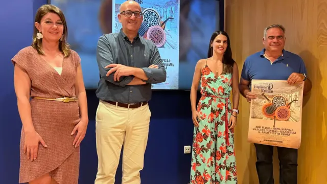Frigiliana despide agosto con un viaje mágico por las Tres Culturas