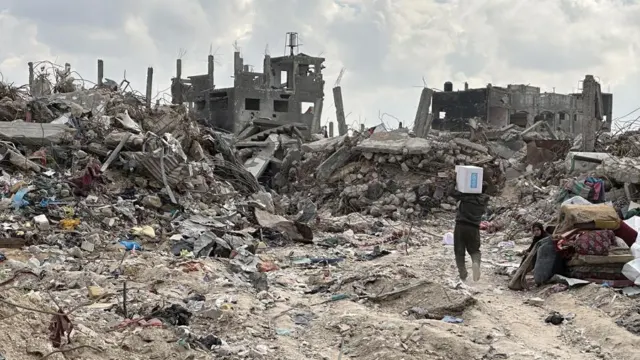 Vélez-Málaga: PP y GIPMTM impiden debatir la moción trasladada por la Asociación Axarquía con Palestina contra el genocidio que está cometiendo Israel
