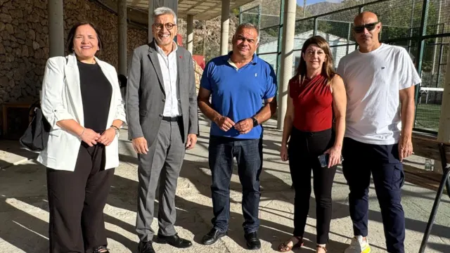 Felicitan al Ayuntamiento de Frigiliana por su buena gestión del Plan de Fomento de Empleo Agrario (PFEA) para impulsar el empleo y la…