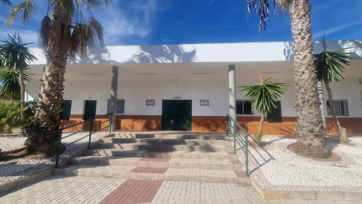 Dispositivo especial en los cementerios municipales de Rincón de la Victoria con motivo del Día de Todos los Santos