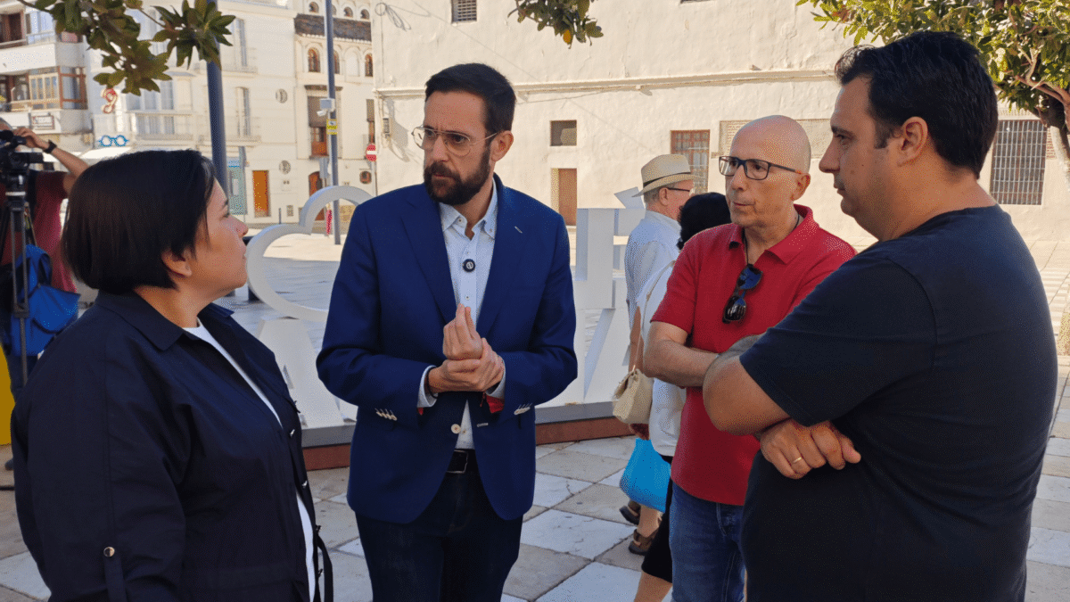Víctor González: “Vamos a llevar a los tribunales la injusta tasa de basura que el PP y el GIPMTM quieren imponer en Vélez-Málaga”