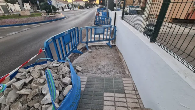 Rincón de la Victoria: Se inician obras en la Avenida de la Torre, de la Axarquía y calles adyacentes