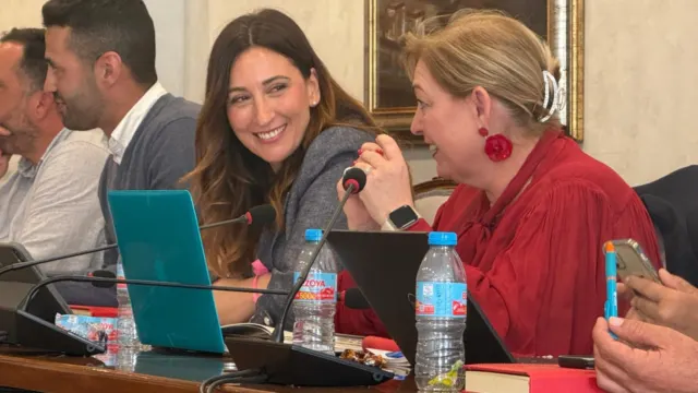 Mari Nieves Ramírez denuncia los continuos incumplimientos y la falta de gestión del gobierno del PP en Torrox