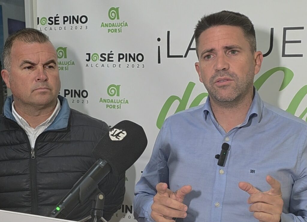 Jose-Pino-denuncia-un-escandalo-con-las-VPO-en-Velez-Malaga-No-habra-sorteo-lo-que-hacen-Lupianez-y-Atencia-es-una-verguenza.jpg