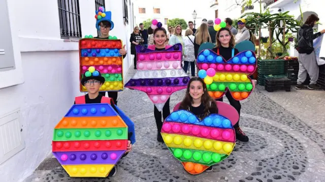 Frigiliana se prepara para su sábado más colorido con el Carnaval 2026