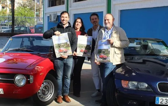 Llega este sábado la VII edición de la Clásica Villa de Comares con 65 vehículos históricos recorriendo las carreteras de la Axarquía