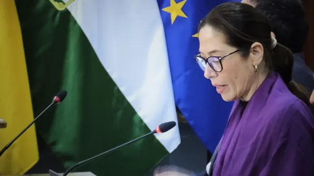 Critican que el PP apruebe la moción de VOX sobre el uso del burka y el niqab y le acusan de blanquear su discurso de odio