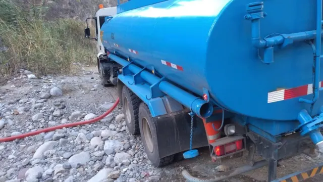 Canillas de Aceituno se queda sin agua potable y prohíben su consumo en todo el casco urbano