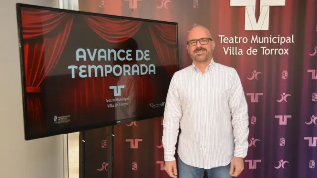 El PSOE de Torrox exige al alcalde Óscar Medina y al edil de Cultura Salvador Escudero que paguen a los colectivos culturales que llevan dos años…