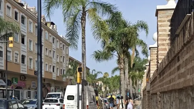 Exigen una red de refugios climáticos en todos los núcleos de Rincón de la Victoria para proteger a la población frente a las olas de calor