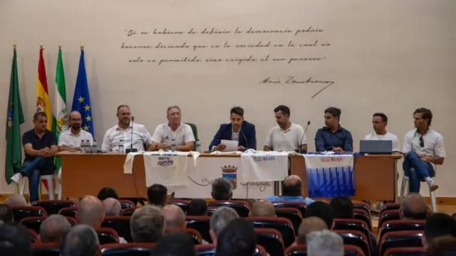 El fútbol veleño resurge de sus cenizas: el Vélez Club de Fútbol 1922 se presenta oficialmente con el reto de honrar la historia y los valores del…