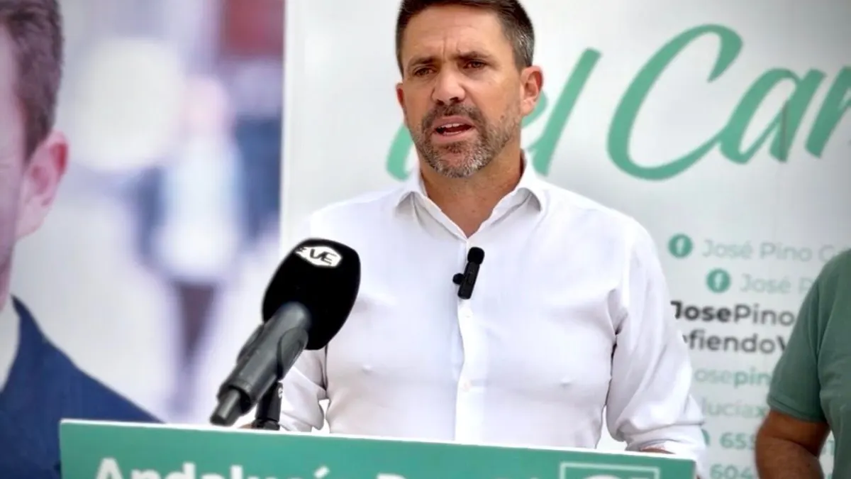 José Pino: “Atencia se gasta 18.000 euros en una tela para Halloween y se gasta 4 veces el presupuesto que tiene, es una ruina para el Ayuntamiento”