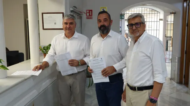 Exigen a la Junta la incorporación de Almáchar y El Borge al Consorcio de Transporte Metropolitano de Málaga y denuncia una “discriminación política”