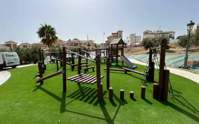 Nerja estrena un nuevo Parque Infantil en La Noria