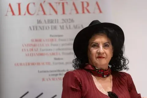 Aurora Luque, distinguida con el III Premio Antorcha de Honor por su trayectoria poética