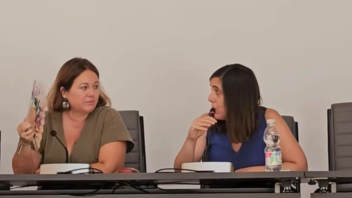 El Ayuntamiento de Algarrobo garantiza la continuidad de la gestión municipal tras la renuncia de Natacha Rivas a la Alcaldía
