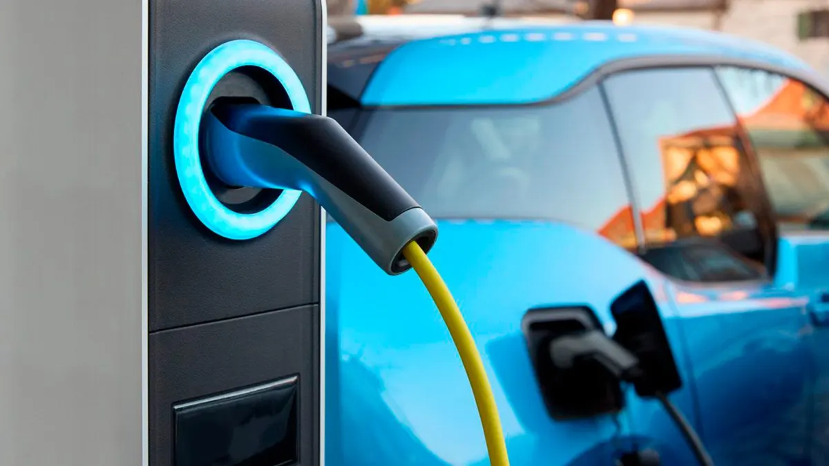 Rincón de la Victoria carece de red pública de recarga eléctrica a pesar de superar los 50.000 habitantes