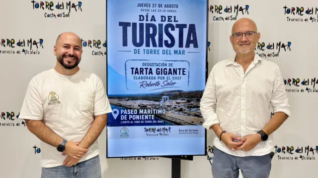 Torre del Mar homenajeará la historia de sus faros con una tarta gigante de seis metros cuadrados para más de 4.000 personas