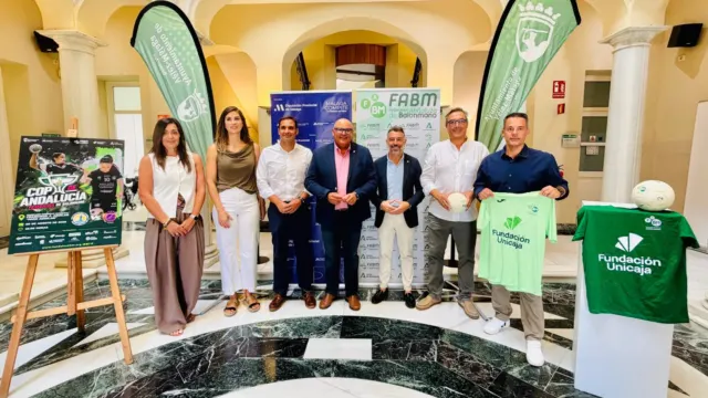 Vélez-Málaga acoge este domingo la final de la Copa de Andalucía Femenina de Balonmano entre el Málaga Costa del Sol y el Adesal