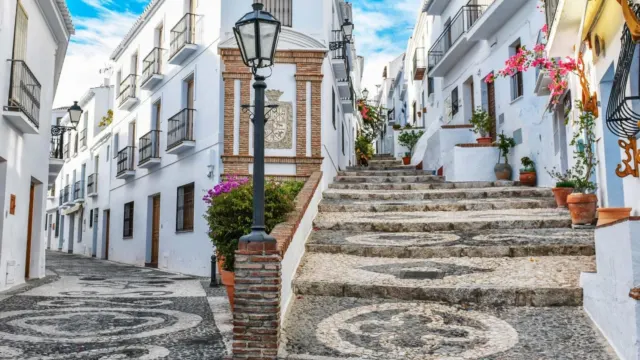 El PSOE de Frigiliana reitera su compromiso con la transparencia y la responsabilidad en el Ayuntamiento ante las informaciones conocidas en las…