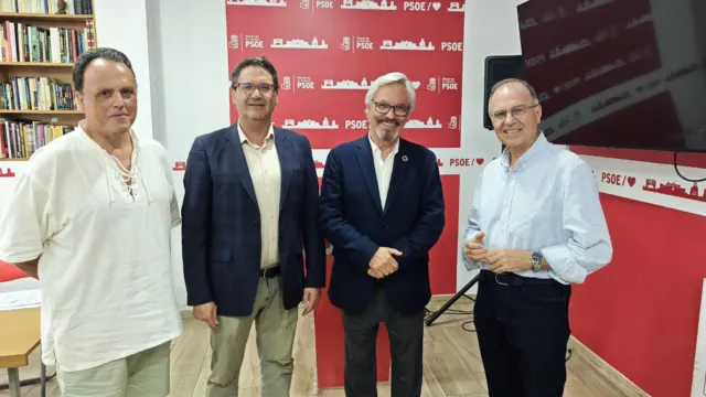Reclaman a la Junta que atienda a las casi 400 personas en lista de espera de la dependencia en Rincón de la Victoria