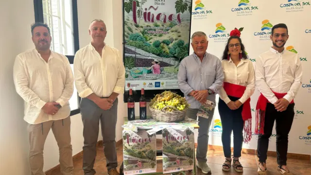 Moclinejo celebra este domingo la XXVI edición del Día de Viñeros