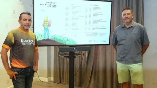 Torrox presenta el programa de la Escuela de Senderismo con 20 rutas por parajes y espacios naturales de Andalucía