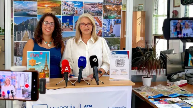 APTA promociona la Axarquía en la feria IFTM Top Resa de París para captar al turismo francés
