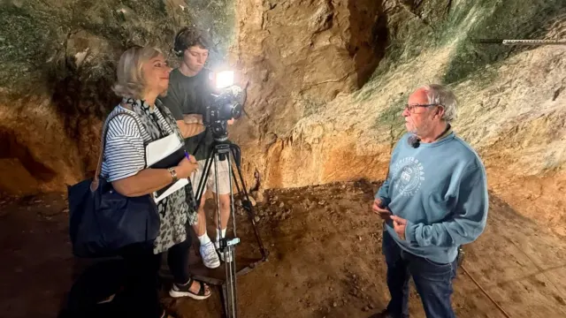  Canal Sur elige la Cueva de Nerja para la grabación de un nuevo reportaje del programa 'Salud al Día'