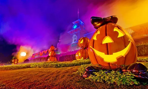 Los municipios de la comarca suspenden y aplazan las fiestas de Halloween en señal de luto por el accidente ferroviario de Urda